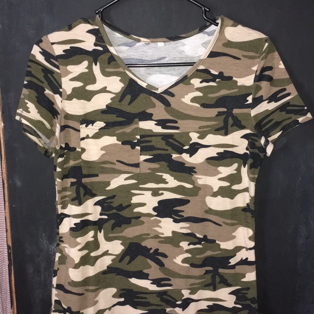 Camo tee